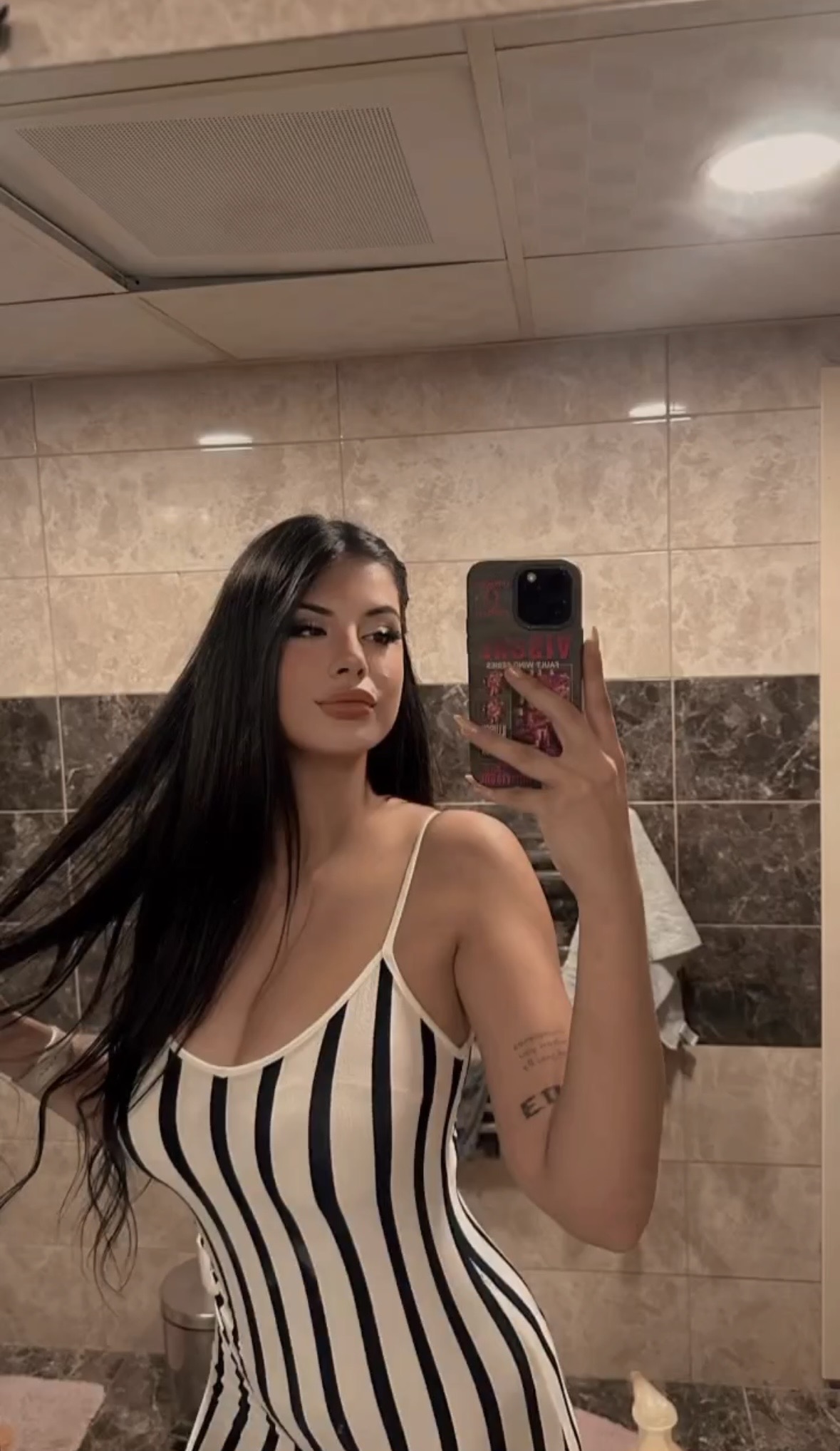 Yeşilpınar Zengin Escort Bayan Berrak