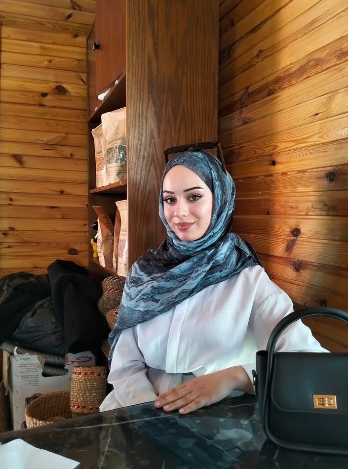 Delihasanyurdu Kültürlü Partner Escort Bayan Azra