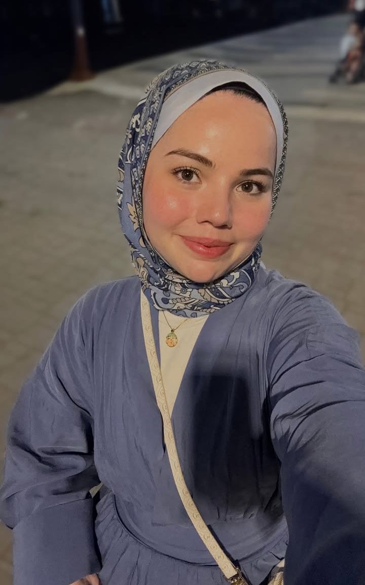 Boğazgören Karizmatik Kadın Escort Emine