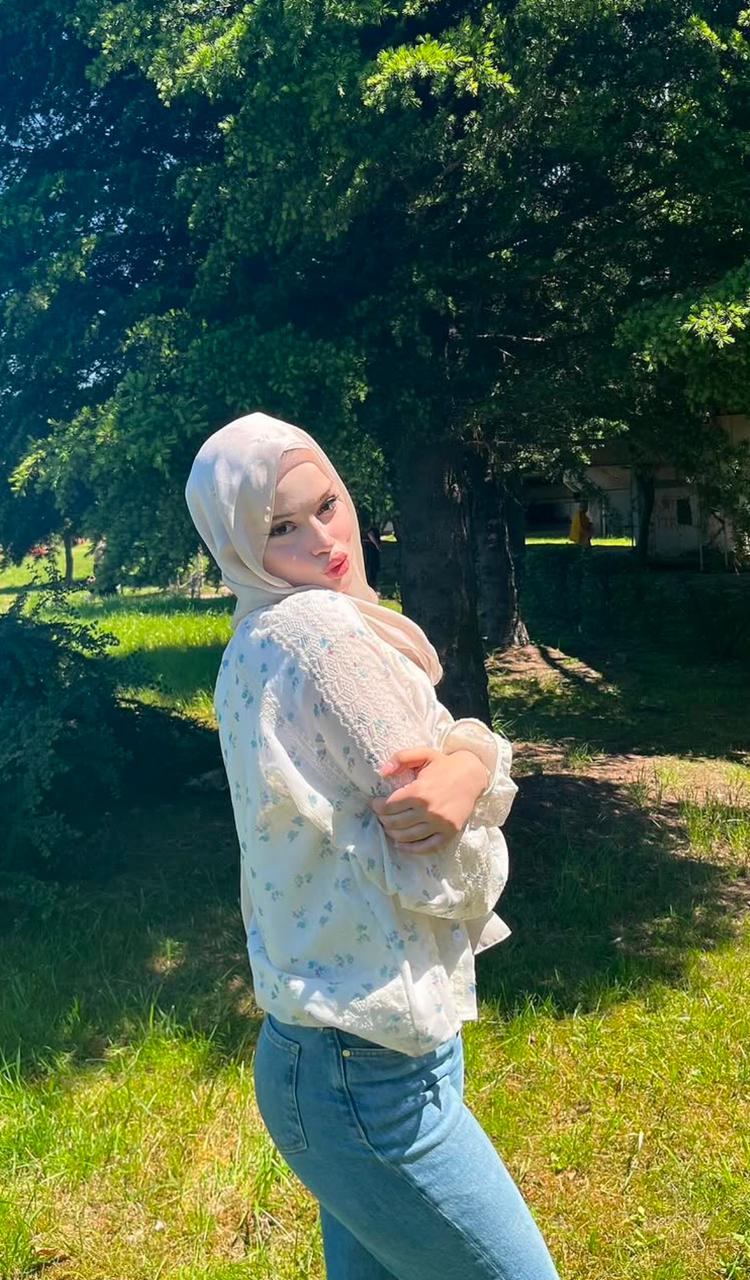 Bağyolu Rus Bayan Escort Candan